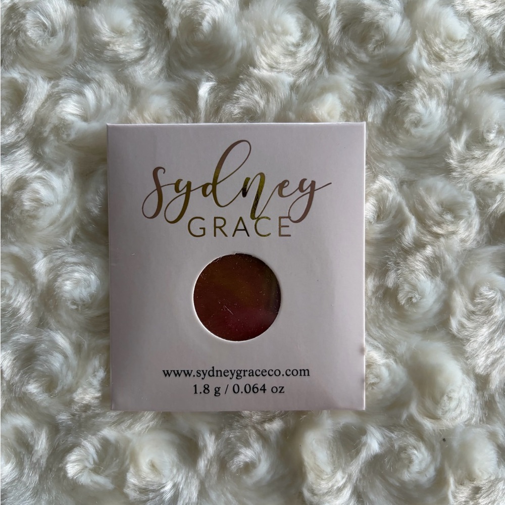 💰5/$25💰 New Sydney Grace Darling (Light) Matte Eyeshadow Single